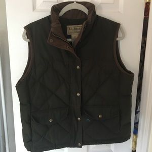 L.L. Bean Quilted Waxed Upcountry Barn Vest Green